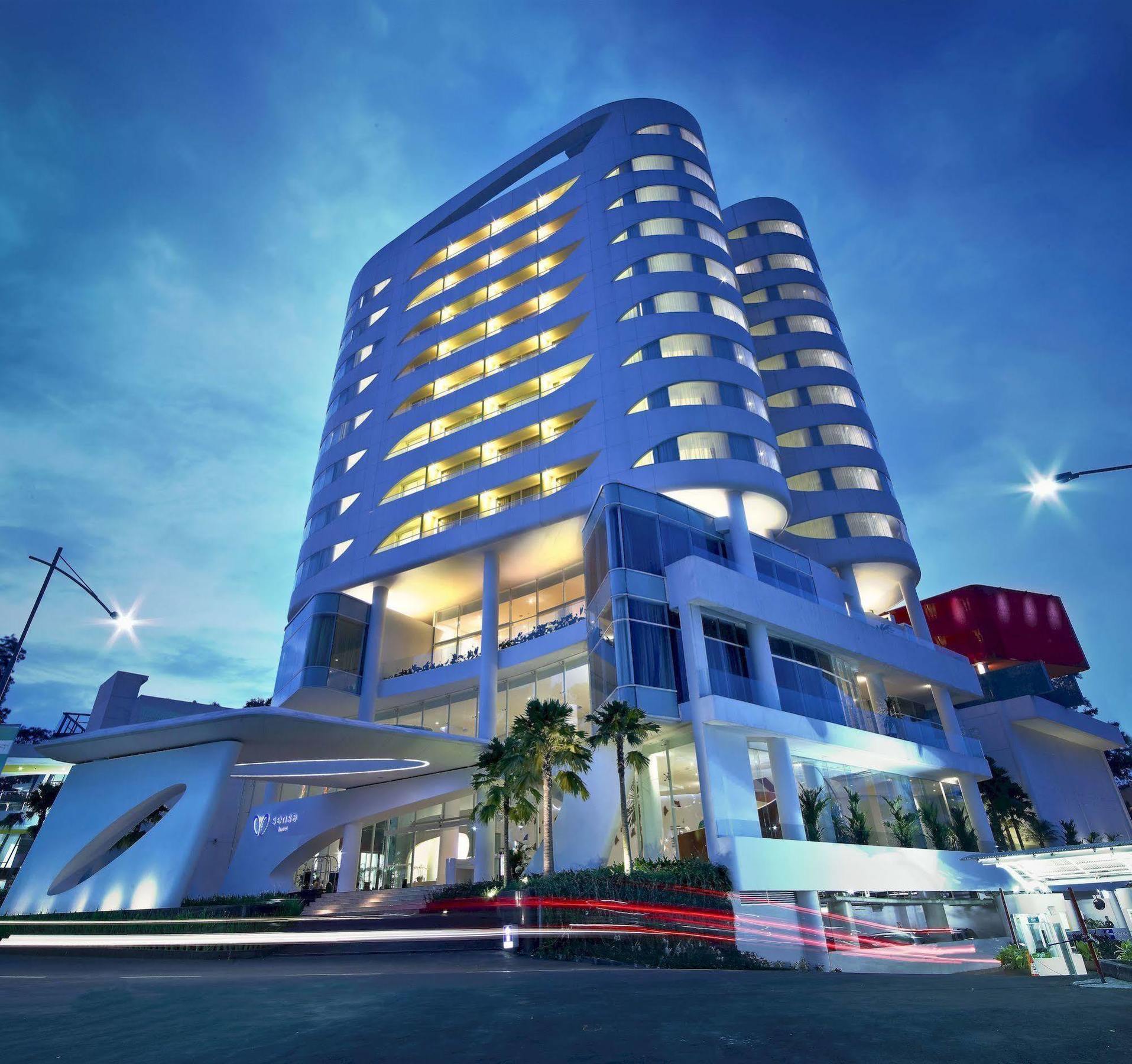 Sensa Hotel Bandung Zewnętrze zdjęcie